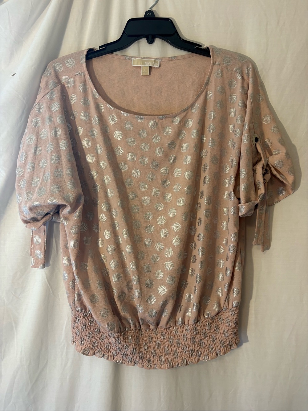 Michael Kors Dusty Rose Short Sleeve Blouson Top with Silver Foil Dots